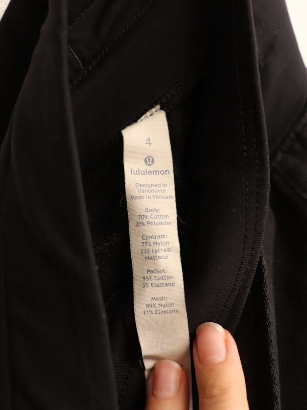 lululemon Black Zip Pocket Jogger Pants Size 4 - Picture 5 of 5